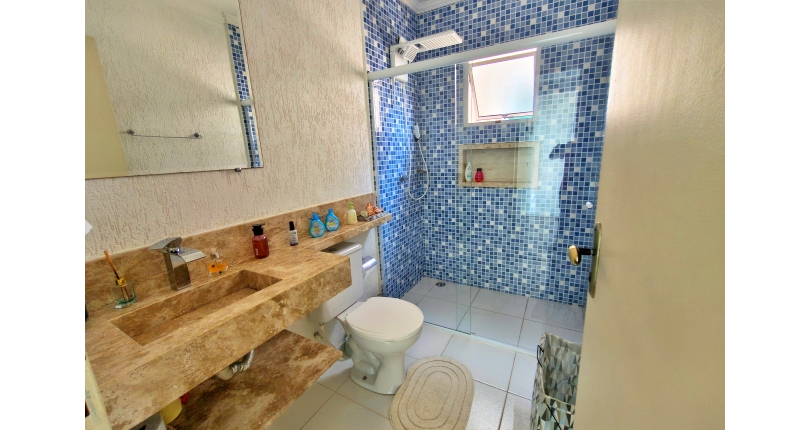 Lindo Sobrado à venda em Cajamar no Bairro do Polvilho no Portal dos Ipês na Rua dos Antúrios,