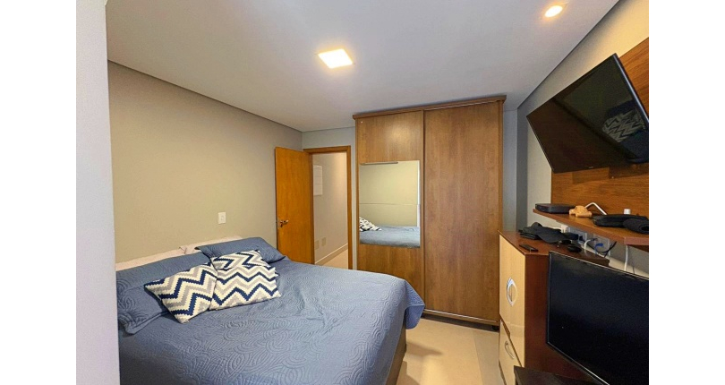 Sobrado à venda no Bairro do Parque São Domingos na Rua Abrahan Lincoln