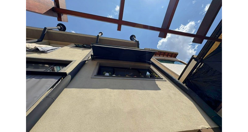 Sobrado à venda no Bairro do Parque São Domingos na Rua Abrahan Lincoln