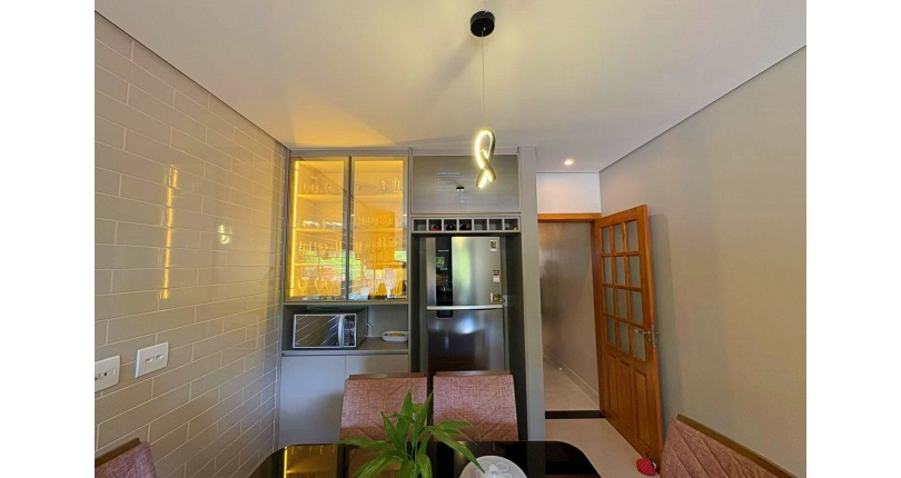 Sobrado à venda no Bairro do Parque São Domingos na Rua Abrahan Lincoln