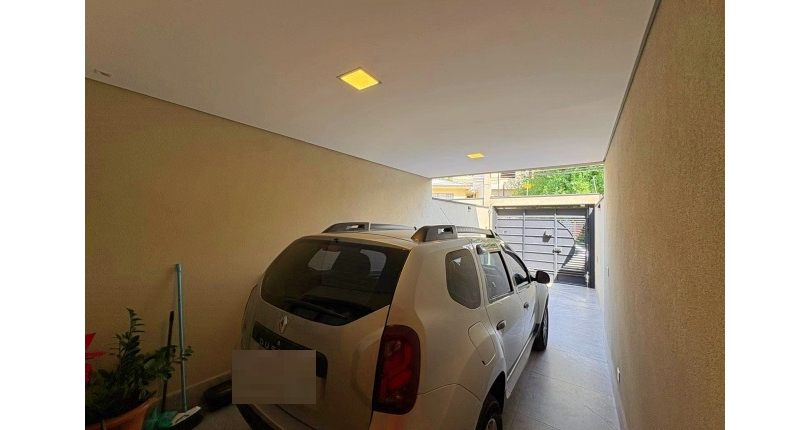 Sobrado à venda no Bairro do Parque São Domingos na Rua Abrahan Lincoln