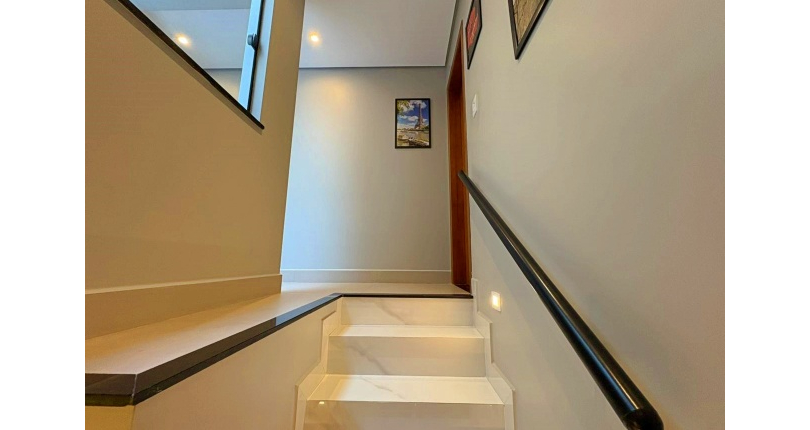 Sobrado à venda no Bairro do Parque São Domingos na Rua Abrahan Lincoln