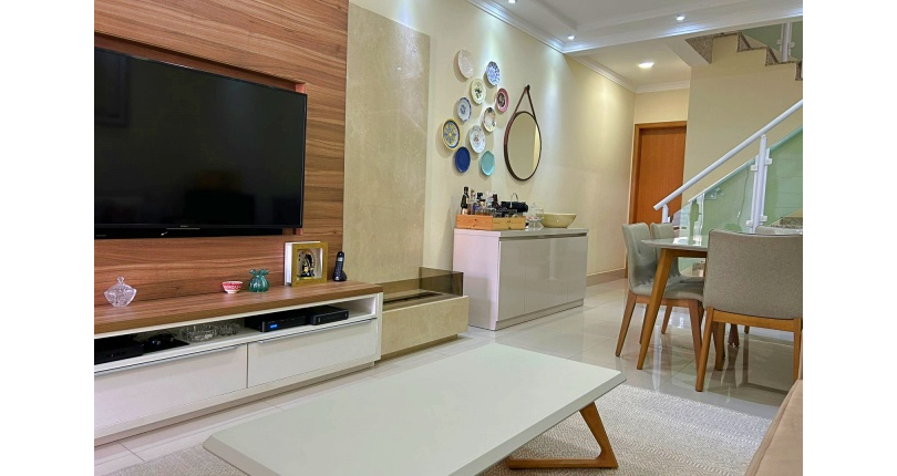 Sobrado à venda no Bairro do Parque São Domingos na Rua Abrahan Lincoln,