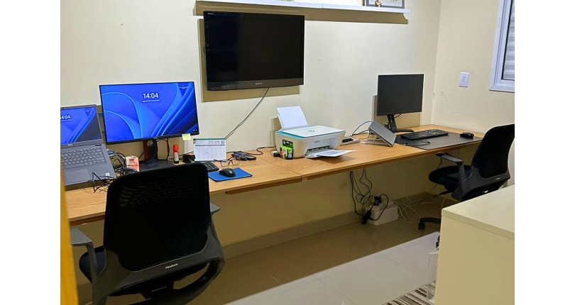 Sobrado à venda no Bairro do Parque São Domingos na Rua Abrahan Lincoln,