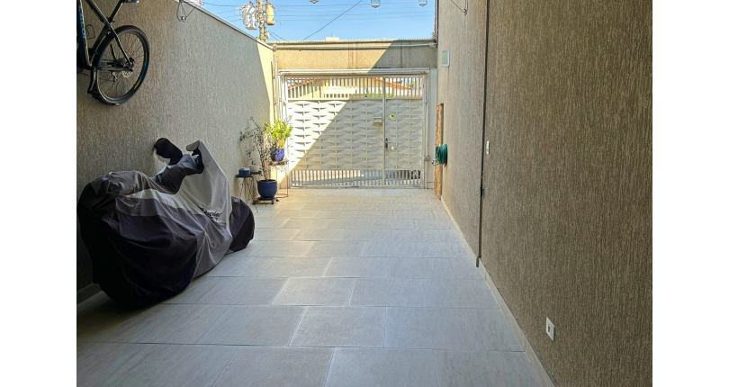 Sobrado à venda no Bairro do Parque São Domingos na Rua Abrahan Lincoln,