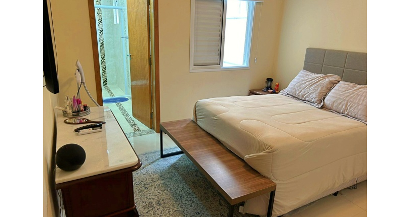 Sobrado à venda no Bairro do Parque São Domingos na Rua Abrahan Lincoln,