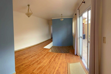 Sobrado à venda no Bairro do Jardim Regina na Rua José Baroncelli,