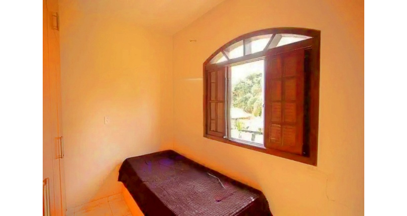  Sobrado à venda no Bairro do Parque São Domingos na Rua Abrahan Lincoln, 