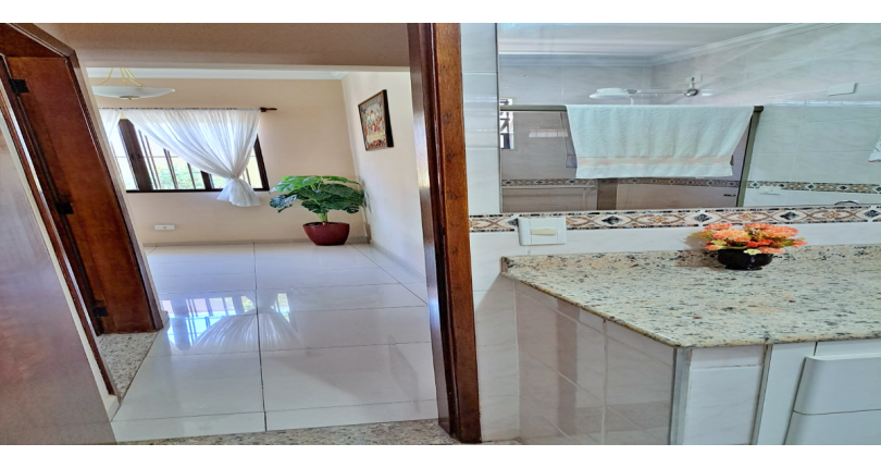 Casa à venda no Bairro da Vila Guedes na Rua Manoel Rodrigues da Costa,