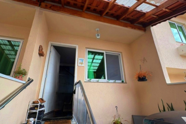 Sobrado à venda no Bairro do Jardim Santa Monica na Avenida Santa Mônica 326,