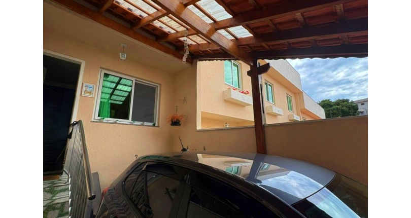 Sobrado à venda no Bairro do Jardim Santa Monica na Avenida Santa Mônica 326,