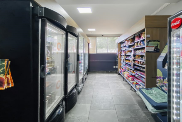 Apartamento à venda no Bairro do Parque Maria Domitila na Rua Willis Roberto Banks 549, no Condomínio Residencial América 