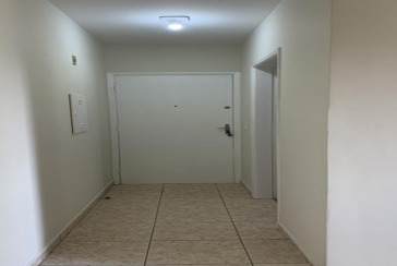 Apartamento à venda no Bairro do Parque Maria Domitila na Rua Willis Roberto Banks 549, no Condomínio Residencial América 