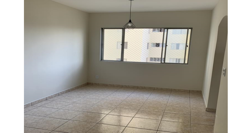 Apartamento à venda no Bairro do Parque Maria Domitila na Rua Willis Roberto Banks 549, no Condomínio Residencial América 