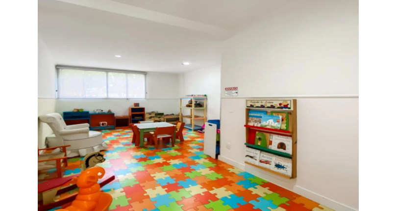 Apartamento à venda no Bairro do Parque Maria Domitila na Rua Willis Roberto Banks 549, no Condomínio Residencial América 