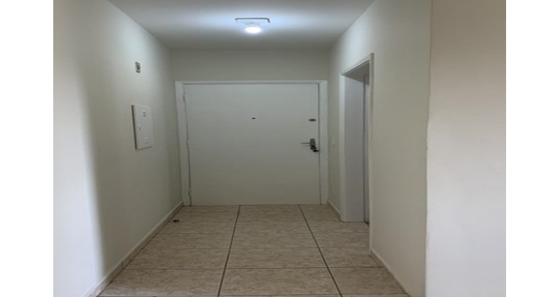 Apartamento à venda no Bairro do Parque Maria Domitila na Rua Willis Roberto Banks 549, no Condomínio Residencial América 