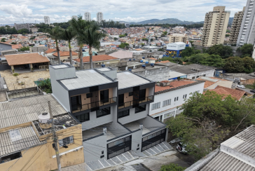 Sobrado novo à venda no Bairro da Vila Mangalot na Rua Itapinima,