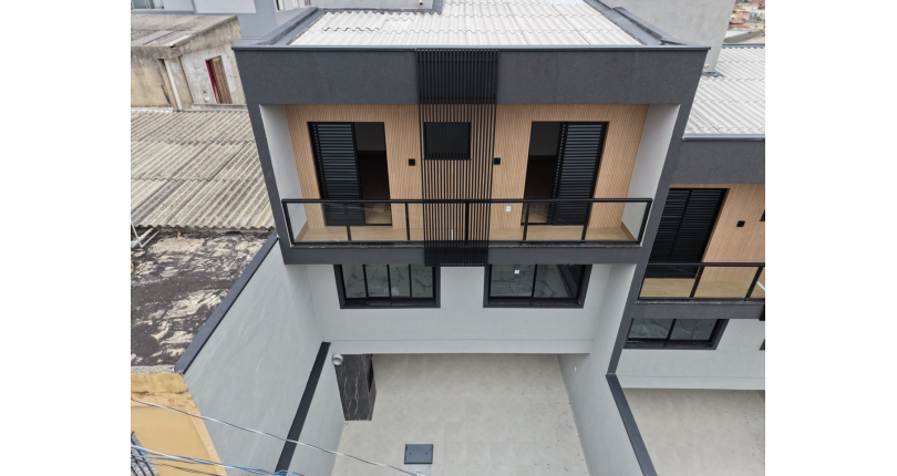 Sobrado novo à venda no Bairro da Vila Mangalot na Rua Itapinima,