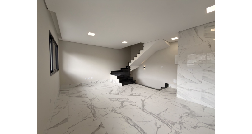 Sobrado novo à venda no Bairro da Vila Mangalot na Rua Itapinima,