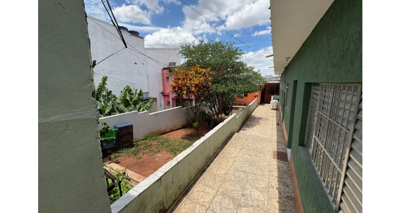  Casa à venda em Osasco no Bairro da Ayrosa na Rua Francisco de Almeida