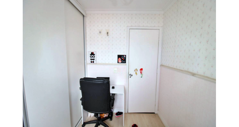 Apartamento à venda no Bairro do Parque Maria Domitila na Rua Willis Roberto Banks 525