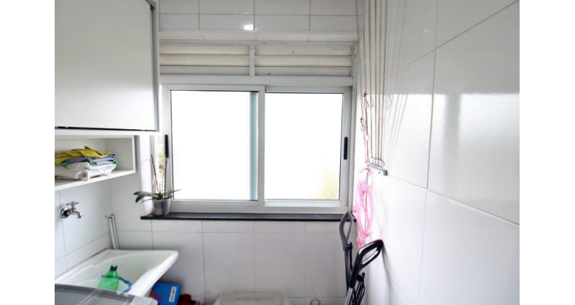 Apartamento à venda no Bairro do Parque Maria Domitila na Rua Willis Roberto Banks 525