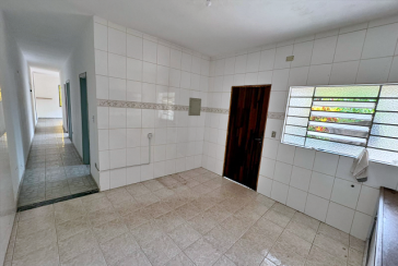 Casa Térrea à venda no Bairro do Jardim Regina na Rua Andrade Velosino,