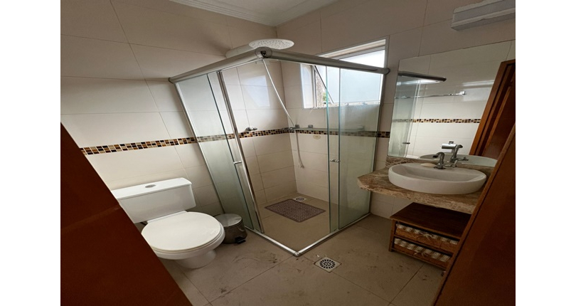  Sobrado à venda no Bairro do Jaraguá na Avenida Jerimanduba 843,