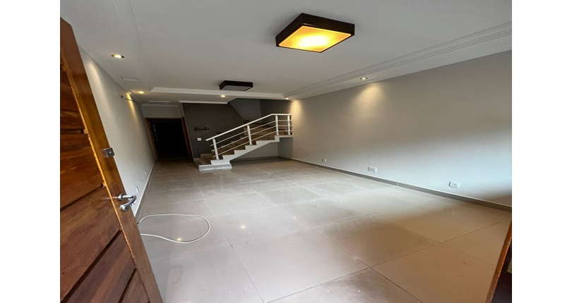  Sobrado à venda no Bairro do Jaraguá na Avenida Jerimanduba 843,