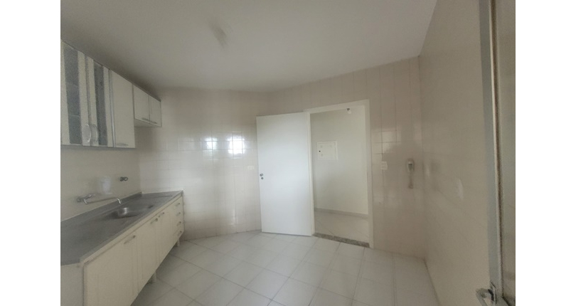 Apartamento à venda no Bairro da Vila Mangalot na Praça Itaquirai 10