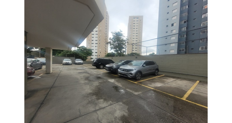 Apartamento à venda no Bairro da Vila Mangalot na Praça Itaquirai 10