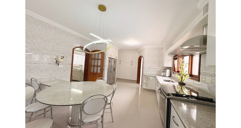  Sobrado à venda no Bairro do City América na Rua Emir Nogueira