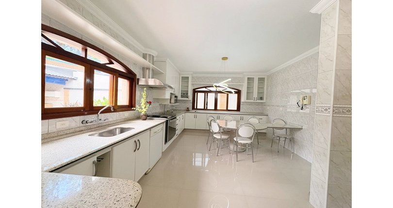  Sobrado à venda no Bairro do City América na Rua Emir Nogueira