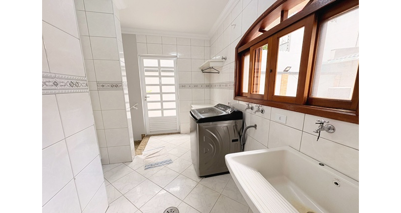  Sobrado à venda no Bairro do City América na Rua Emir Nogueira