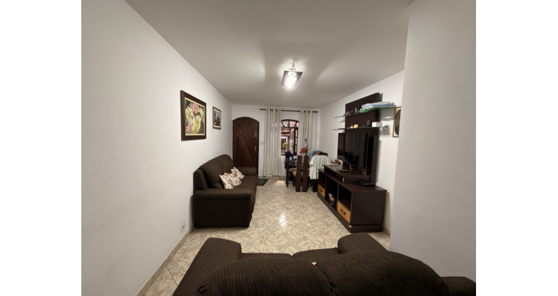 Sobrado Impecável na Vila Jaguari – Pronto para Morar!