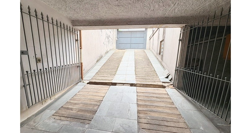  Sobrado à venda no Bairro da Vila Boaçava na Rua Ribeirão Vermelho,