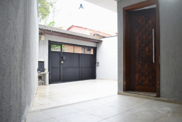 Sobrado à venda no Bairro do Jardim Líbano na Rua Afonso Lobardi,