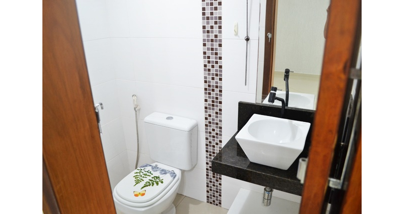 Sobrado à venda no Bairro do Jardim Líbano na Rua Afonso Lobardi,