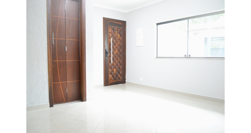 Sobrado à venda no Bairro do Jardim Líbano na Rua Afonso Lobardi,