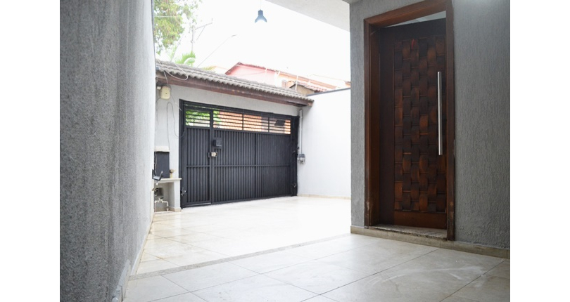 Sobrado à venda no Bairro do Jardim Líbano na Rua Afonso Lobardi,