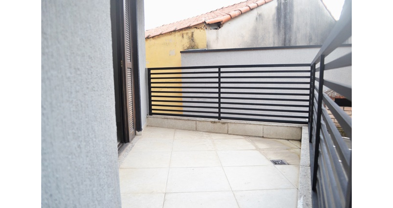 Sobrado à venda no Bairro do Jardim Líbano na Rua Afonso Lobardi,