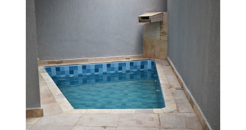 Sobrado à venda no Bairro do Jardim Líbano na Rua Afonso Lobardi,