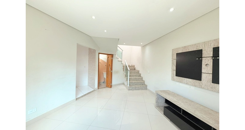  Sobrado à venda no Bairro da Vila Guedes na Rua São Francisco de Assis,