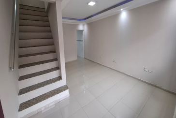 Lindo Sobrado à venda no Bairro do City Recanto Anastácio na Rua João Ferrero Versino