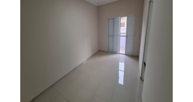 Lindo Sobrado à venda no Bairro do City Recanto Anastácio na Rua João Ferrero Versinoo