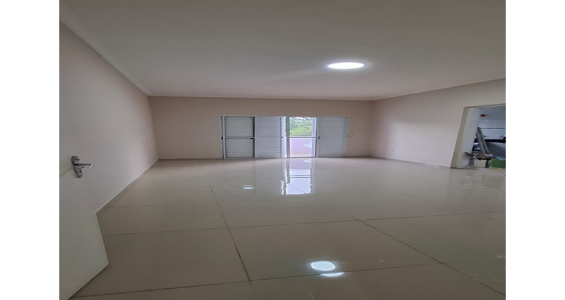 Lindo Sobrado à venda no Bairro do City Recanto Anastácio na Rua João Ferrero Versino