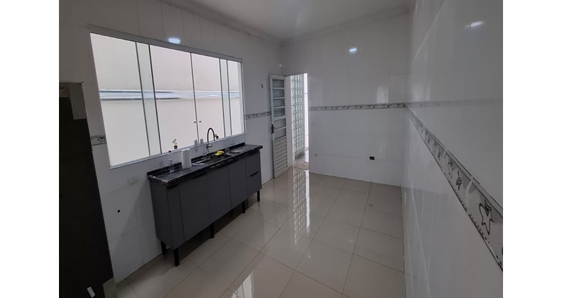 Lindo Sobrado à venda no Bairro do City Recanto Anastácio na Rua João Ferrero Versino