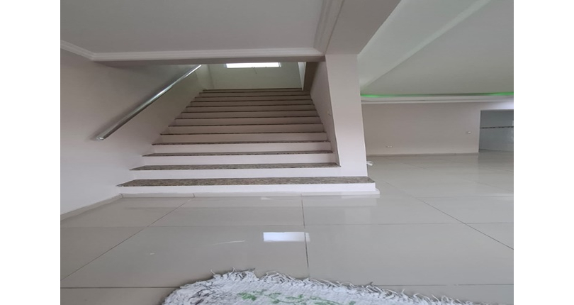 Lindo Sobrado à venda no Bairro do City Recanto Anastácio na Rua João Ferrero Versino