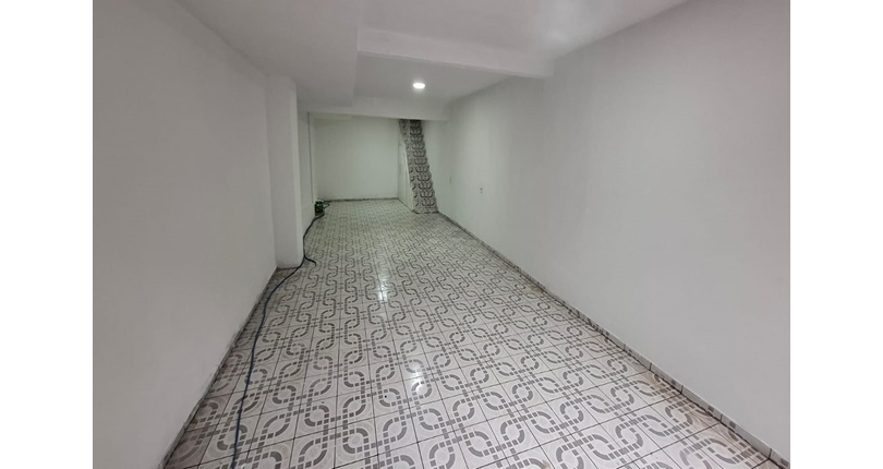 Lindo Sobrado à venda no Bairro do City Recanto Anastácio na Rua João Ferrero Versino