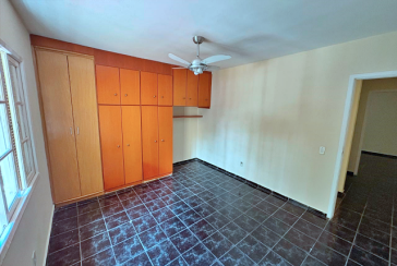 Casa assobradada à venda no Bairro do Jardim Vista Linda na Rua Francisco Beltrão